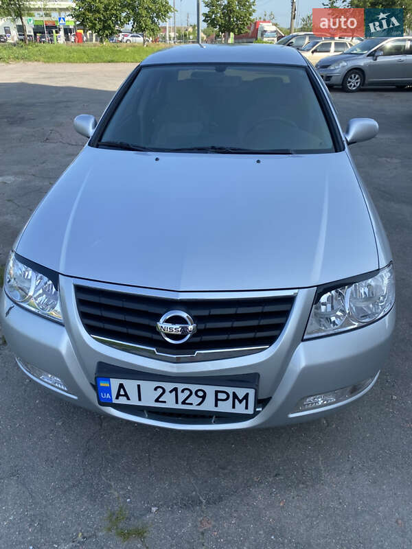 Nissan Almera (2012)