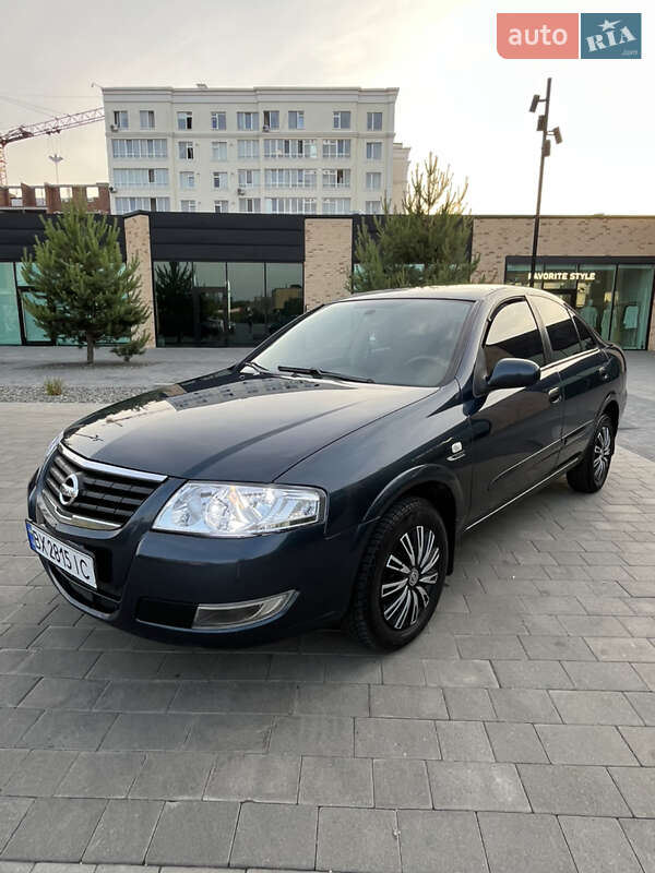 Nissan Almera (2008)