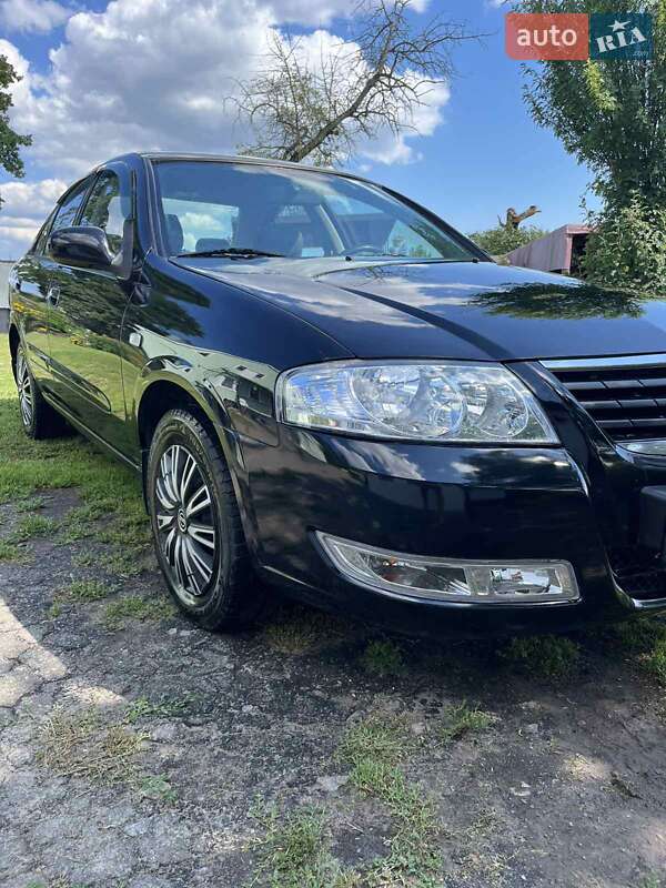 Nissan Almera (2011)