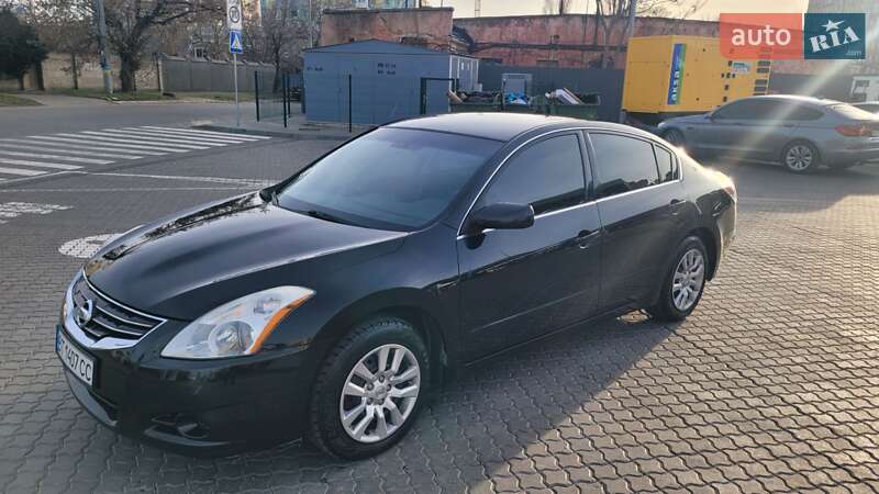Nissan Altima (2011)