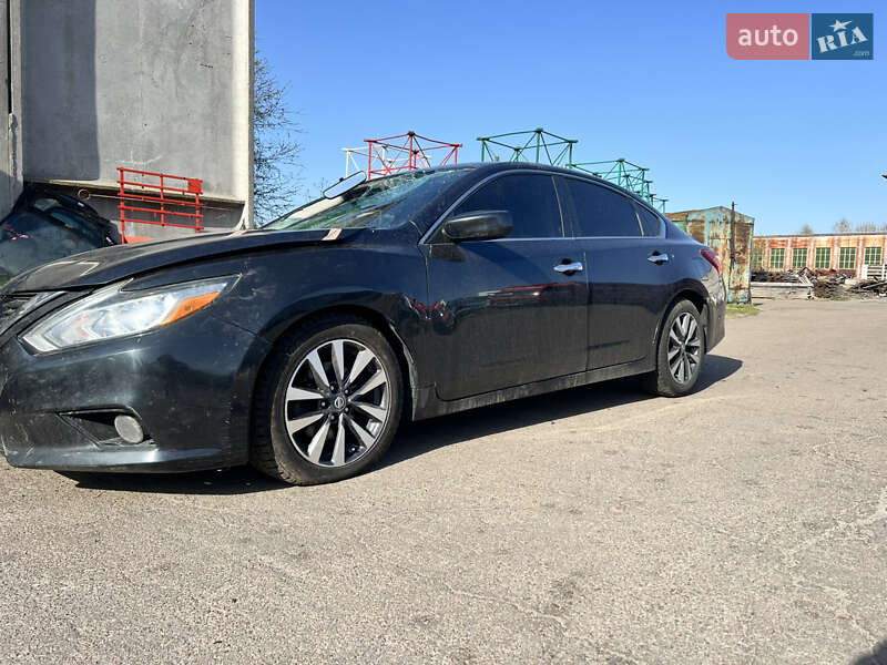 Nissan Altima (2016)