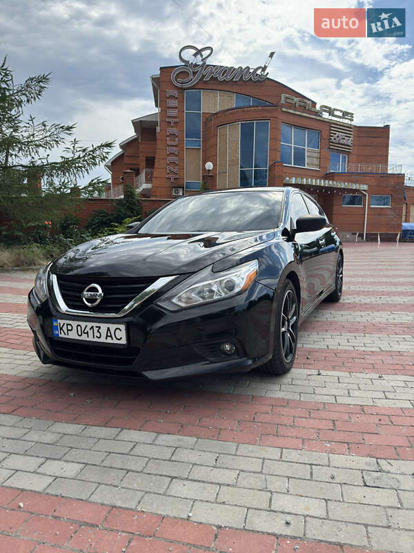 Nissan Altima (2015)