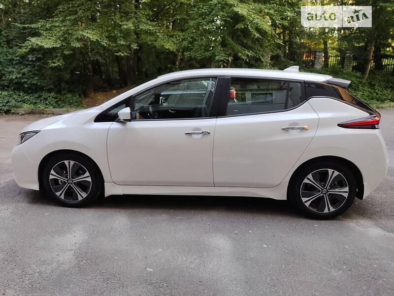 Nissan Leaf (2020)