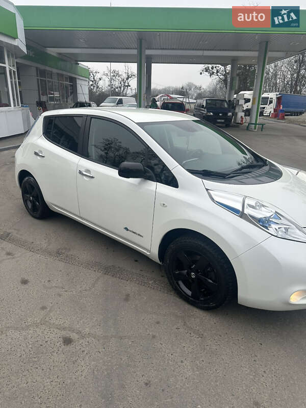 Nissan Leaf (2017)