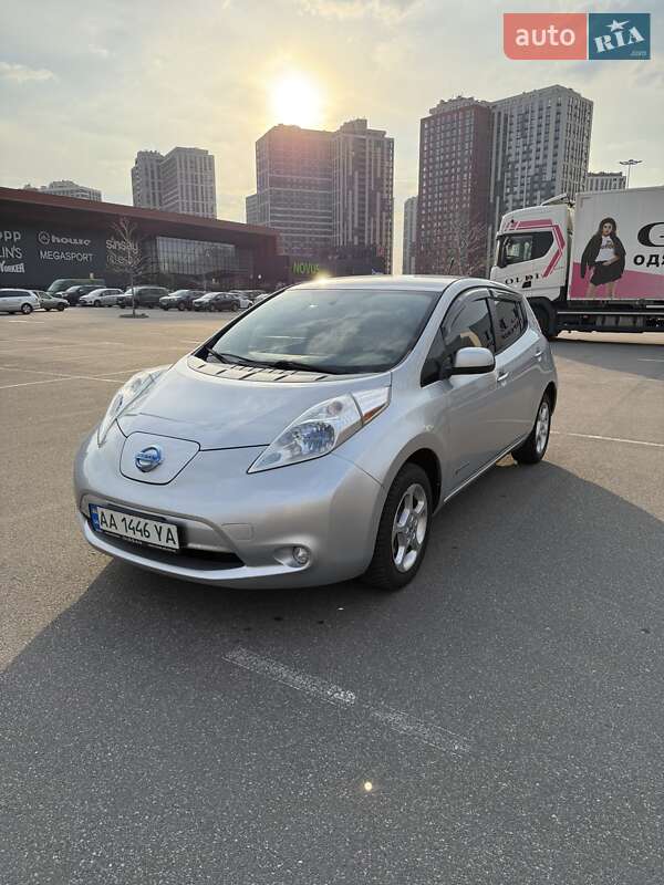 Nissan Leaf (2013)