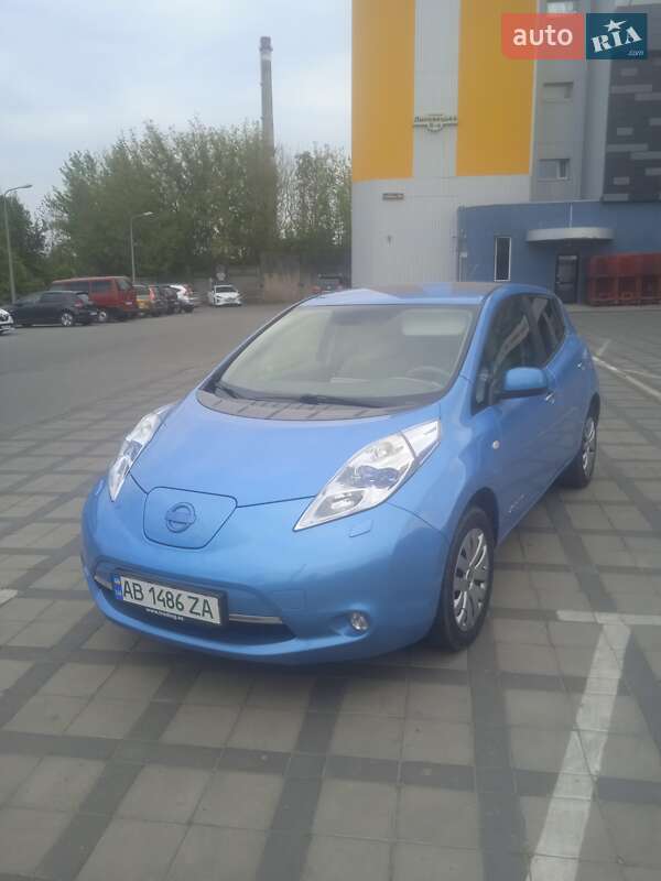 Nissan Leaf (2011)