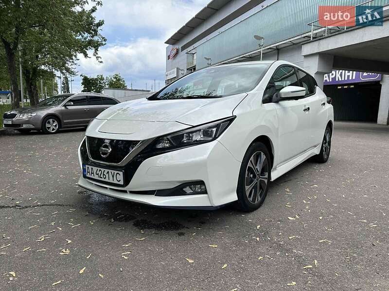 Nissan Leaf (2020)