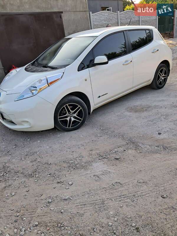 Nissan Leaf (2014)