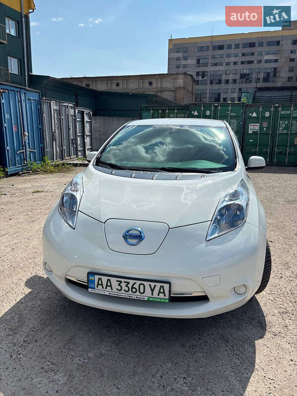Nissan Leaf (2013)