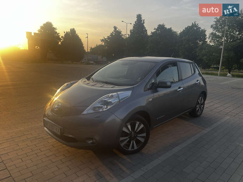 Nissan Leaf (2015)