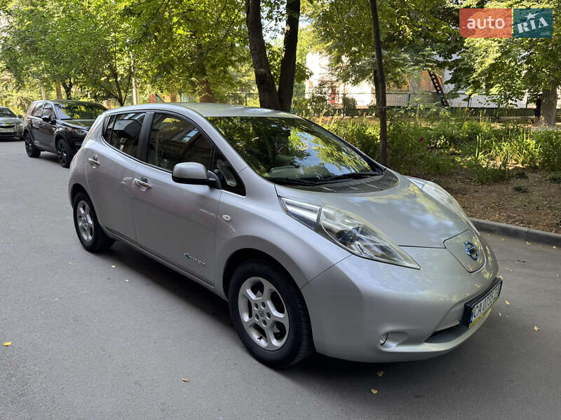 Nissan Leaf (2011)