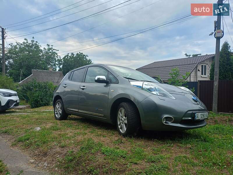 Nissan Leaf (2015)