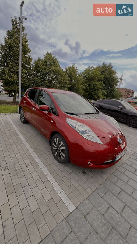 Nissan Leaf (2016)