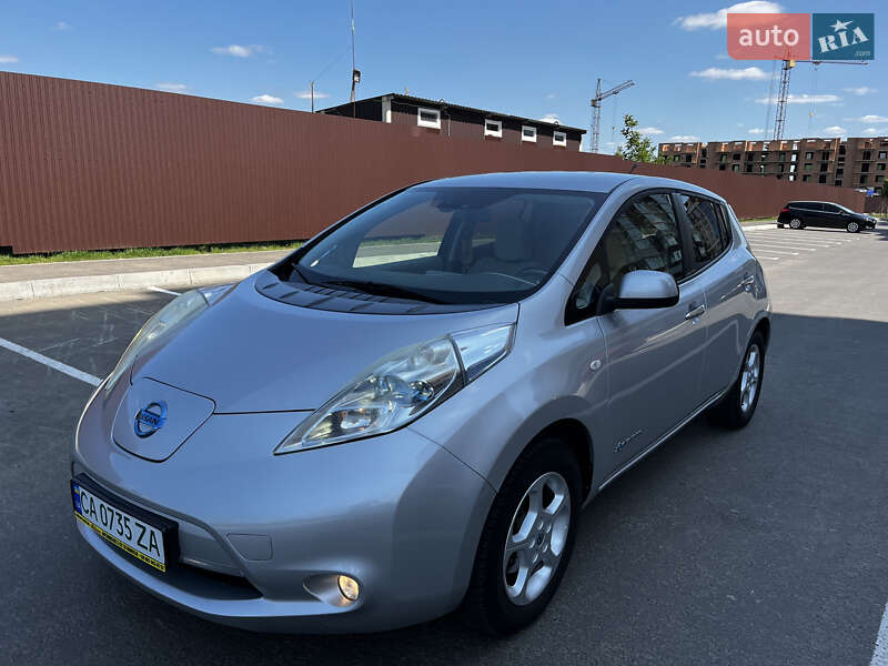 Nissan Leaf (2011)