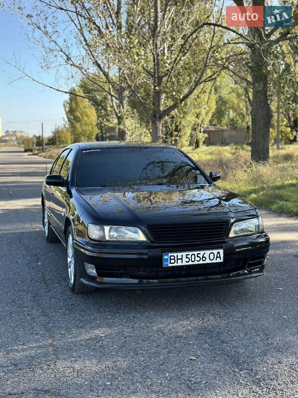 Nissan Maxima (1996)