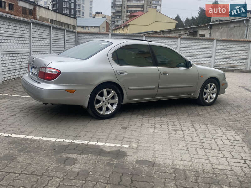 Nissan Maxima (2003)