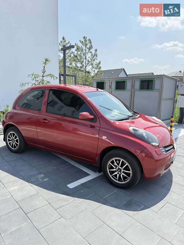 Nissan Micra (2005)