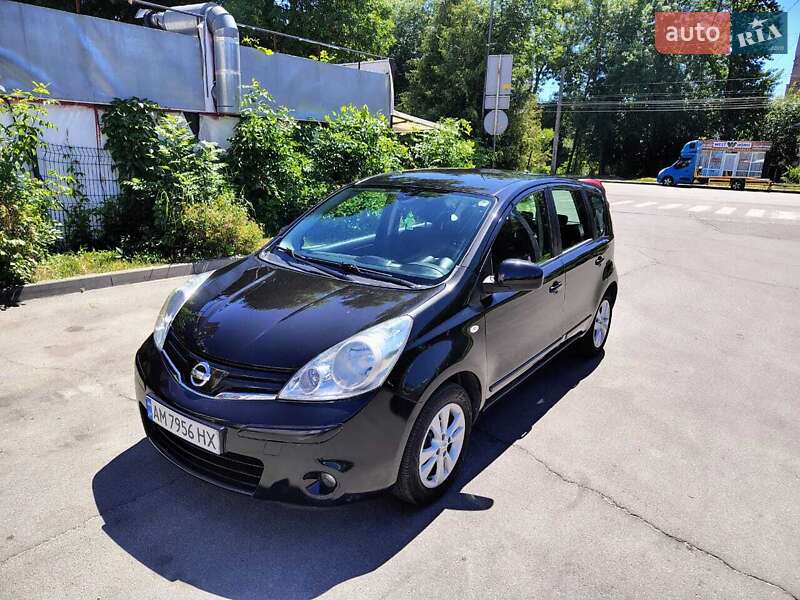 Nissan Note (2010)