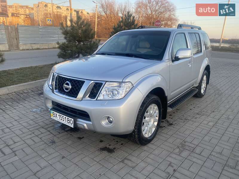 Nissan Pathfinder (2011)