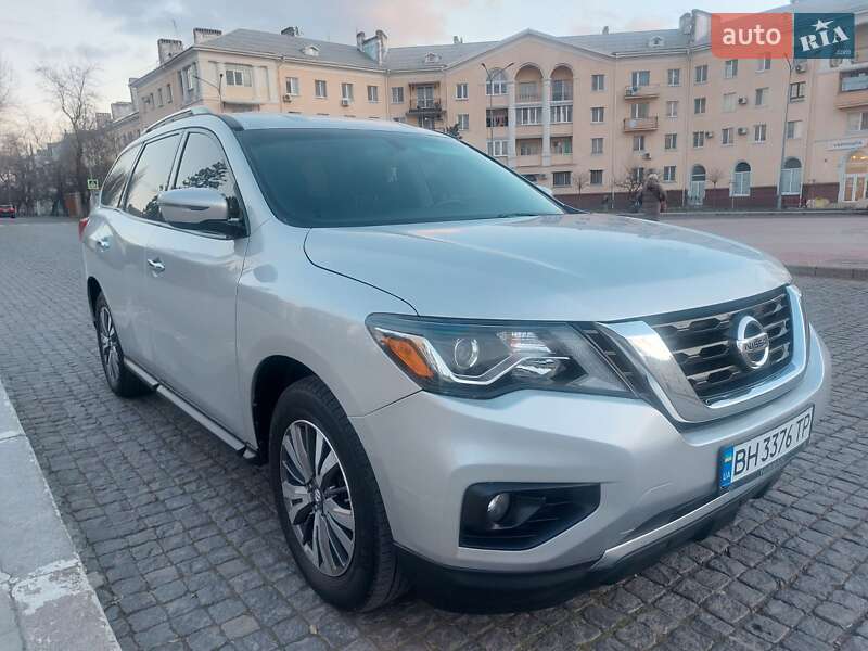 Nissan Pathfinder (2017)