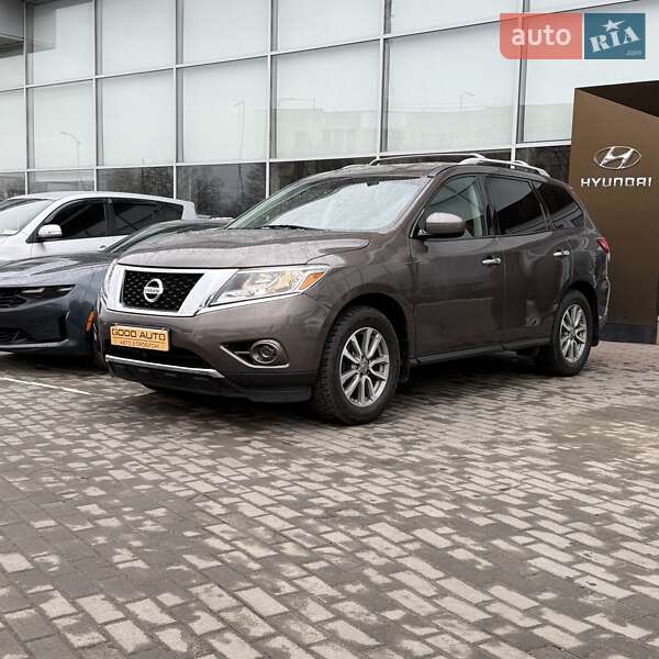 Nissan Pathfinder (2016)