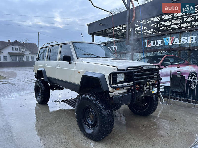 Nissan Patrol (1986)