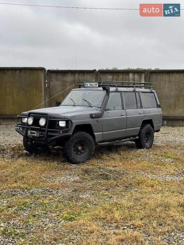 Nissan Patrol (1987)