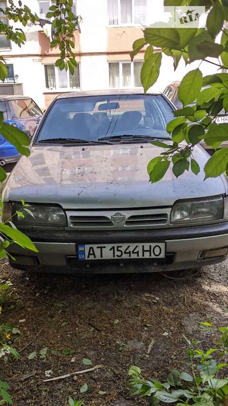 Nissan Primera (1992)