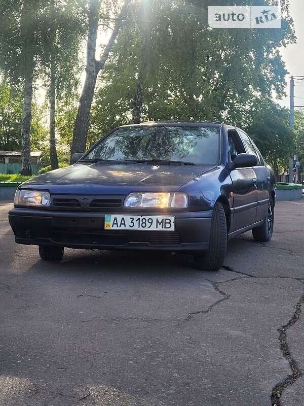 Nissan Primera (1990)