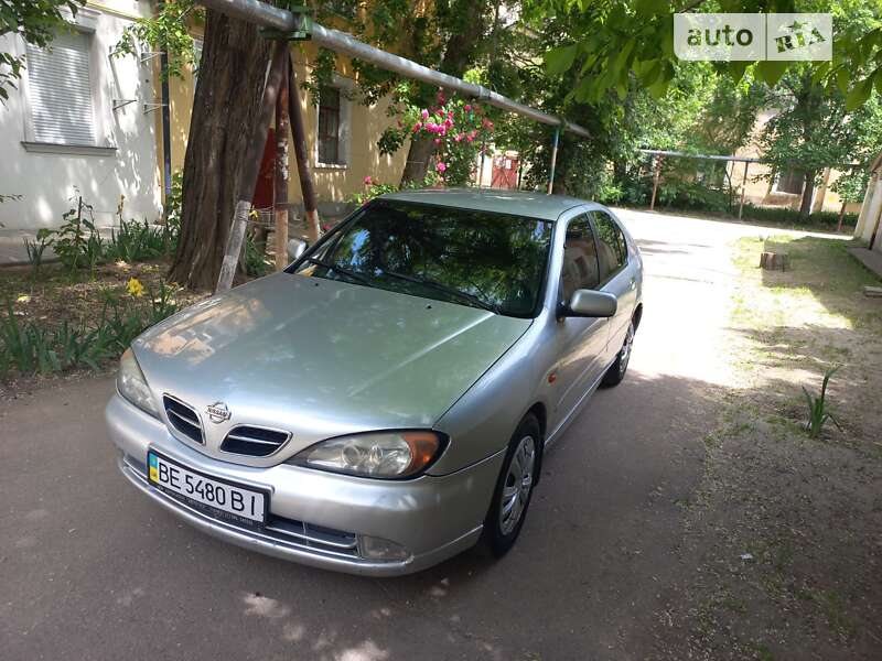 Nissan Primera (2000)