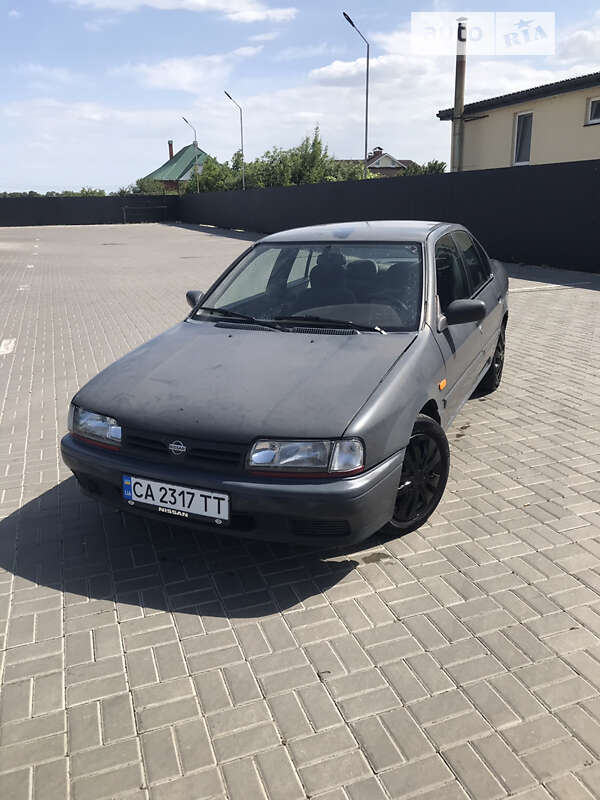Nissan Primera (1992)