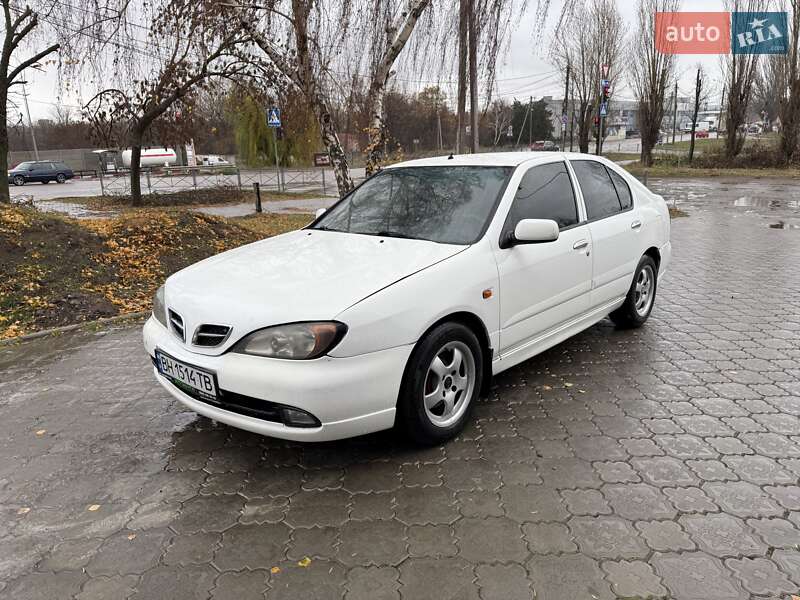 Nissan Primera (2000)