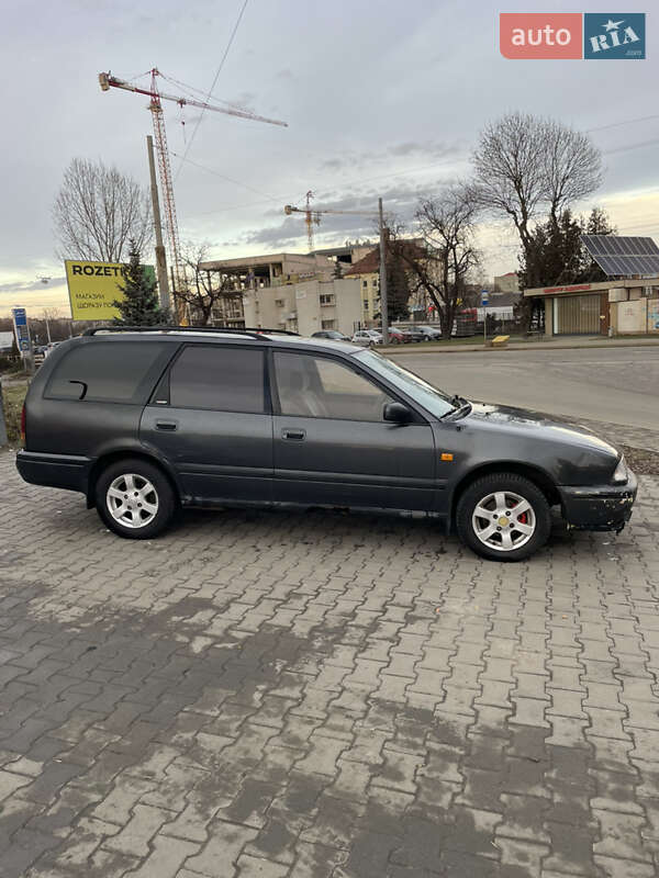 Nissan Primera (1991)