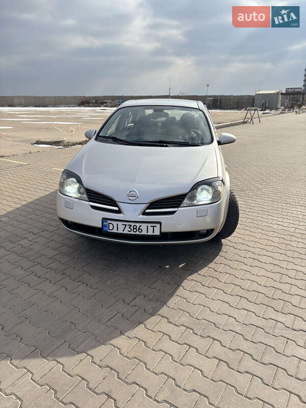 Nissan Primera (2002)