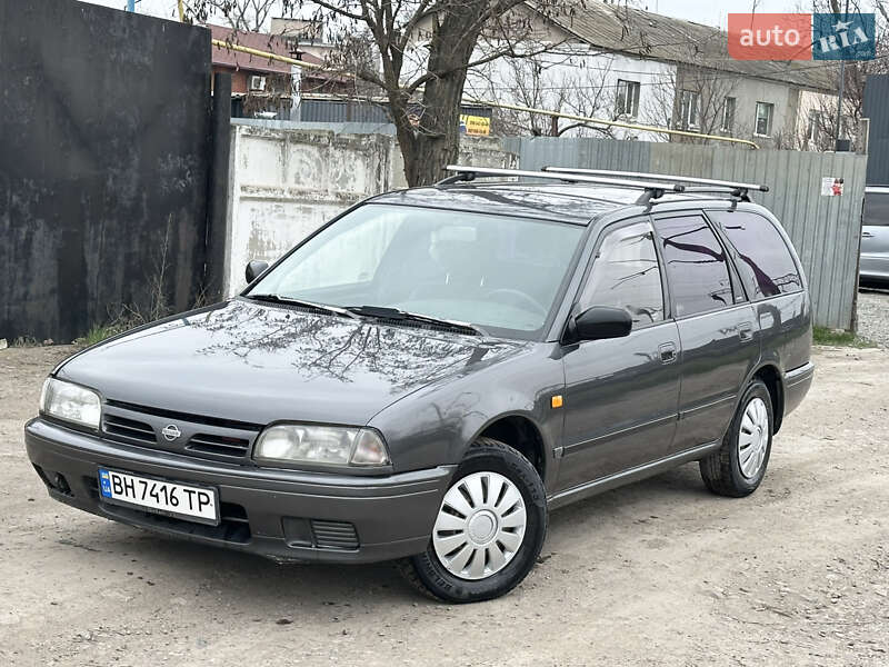 Nissan Primera (1992)