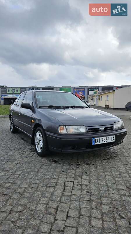 Nissan Primera (1992)