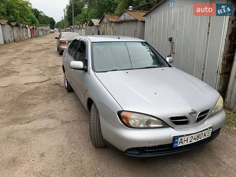 Nissan Primera (2001)