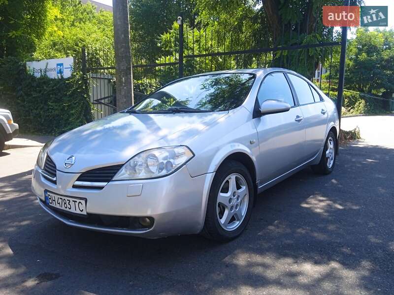 Nissan Primera (2002)