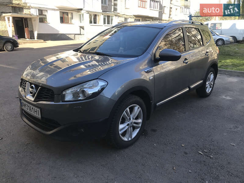 Nissan Qashqai+2 (2012)