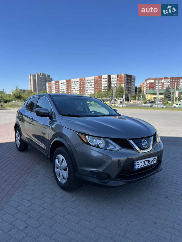Nissan Rogue sport (2019)