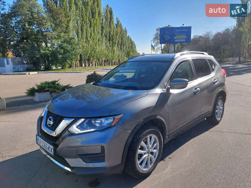 Nissan Rogue (2017)