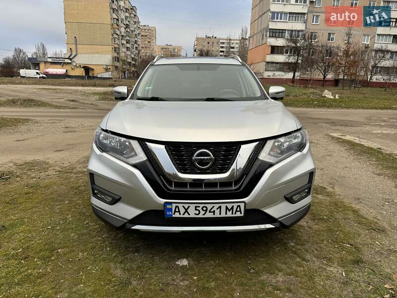 Nissan Rogue (2018)