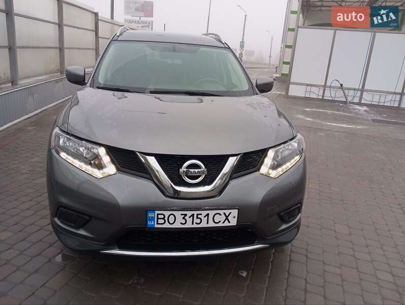 Nissan Rogue (2016)