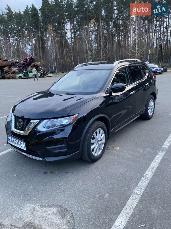 Nissan Rogue (2018)