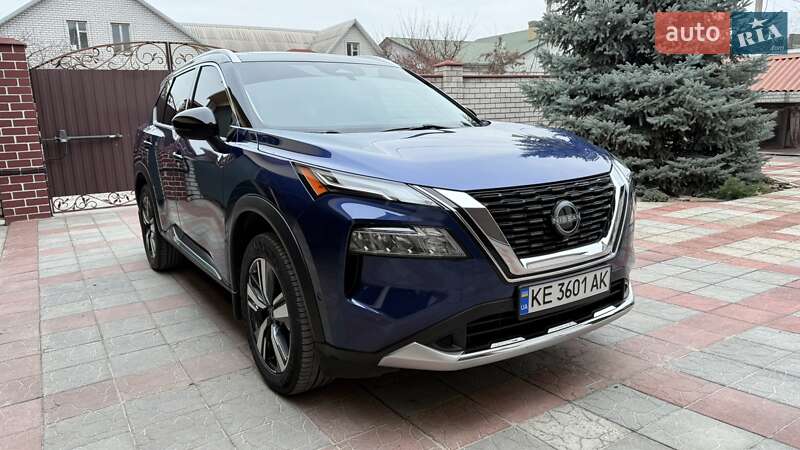 Nissan Rogue (2023)