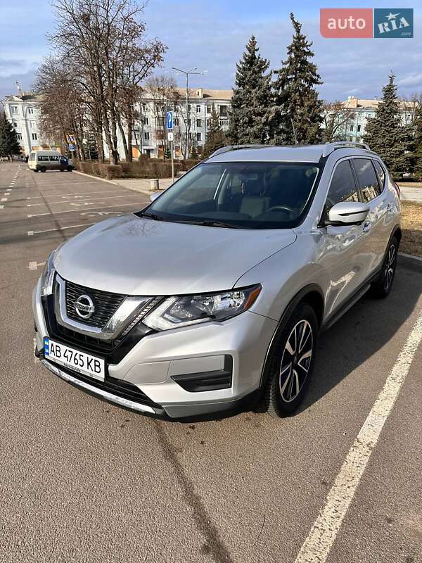 Nissan Rogue (2017)
