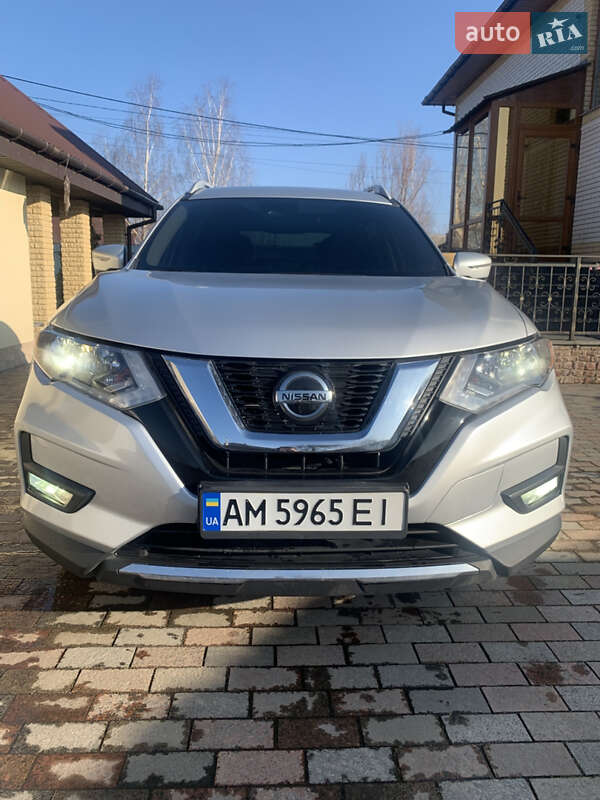 Nissan Rogue (2019)