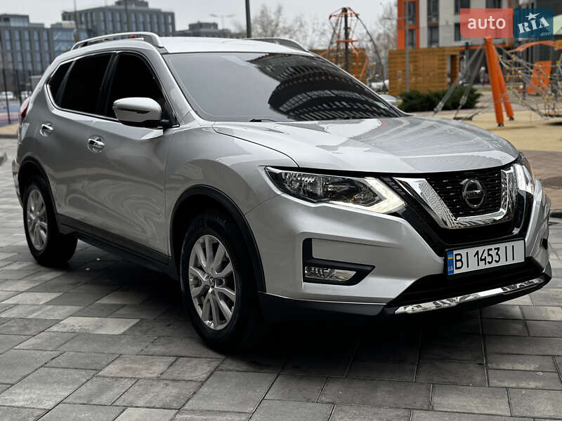 Nissan Rogue (2018)