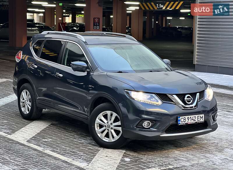 Nissan Rogue (2016)