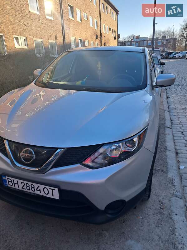 Nissan Rogue (2019)